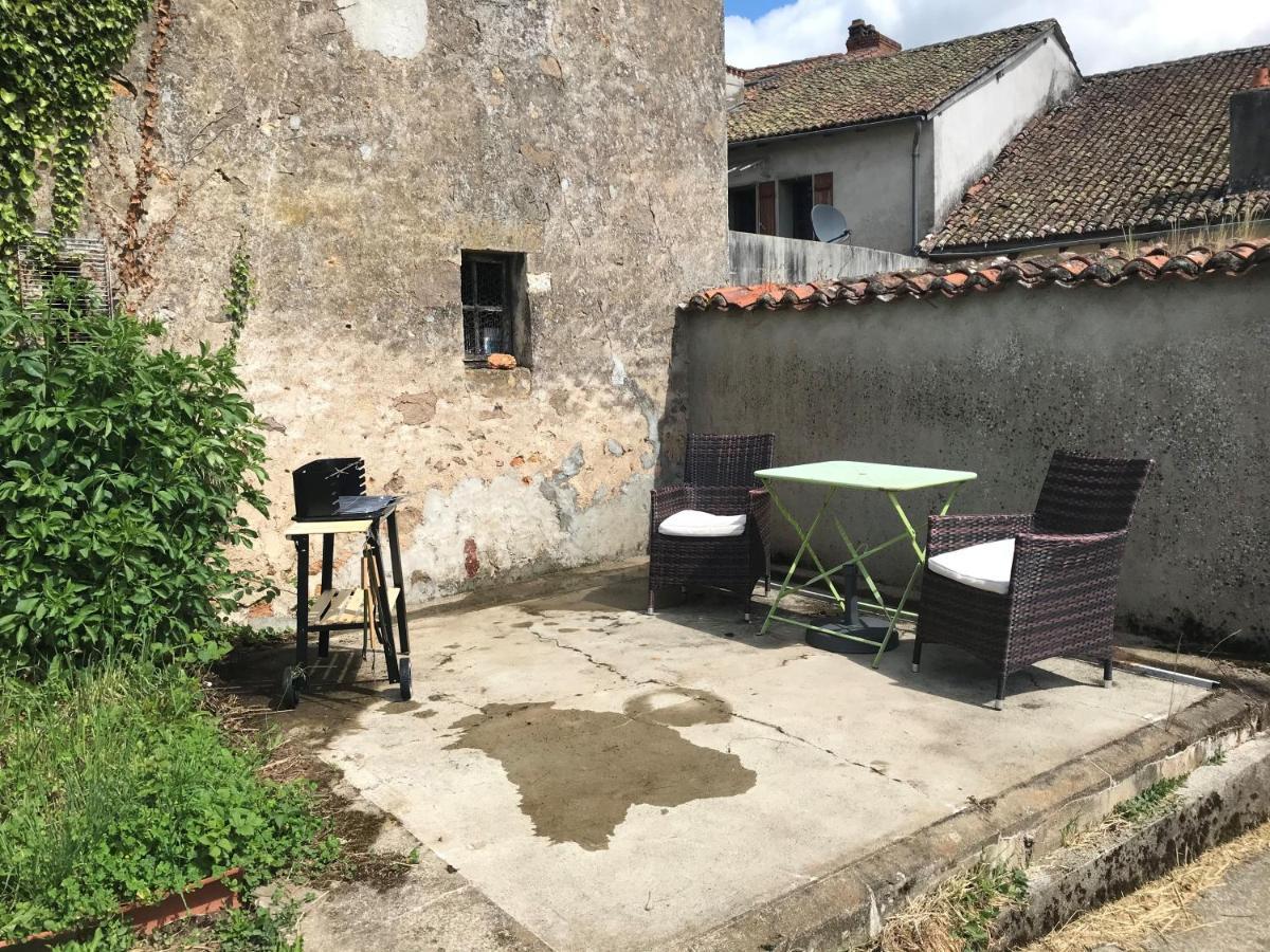 May'S Cottage Availles-Limouzine Εξωτερικό φωτογραφία